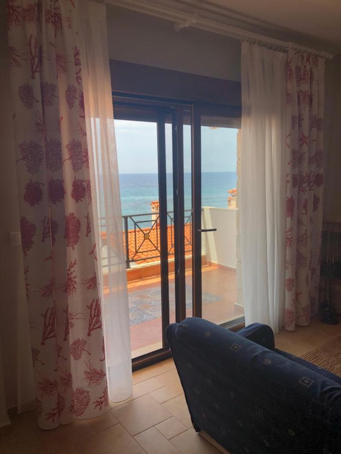 Navy Blue Apartment Nea Skioni Exterior foto