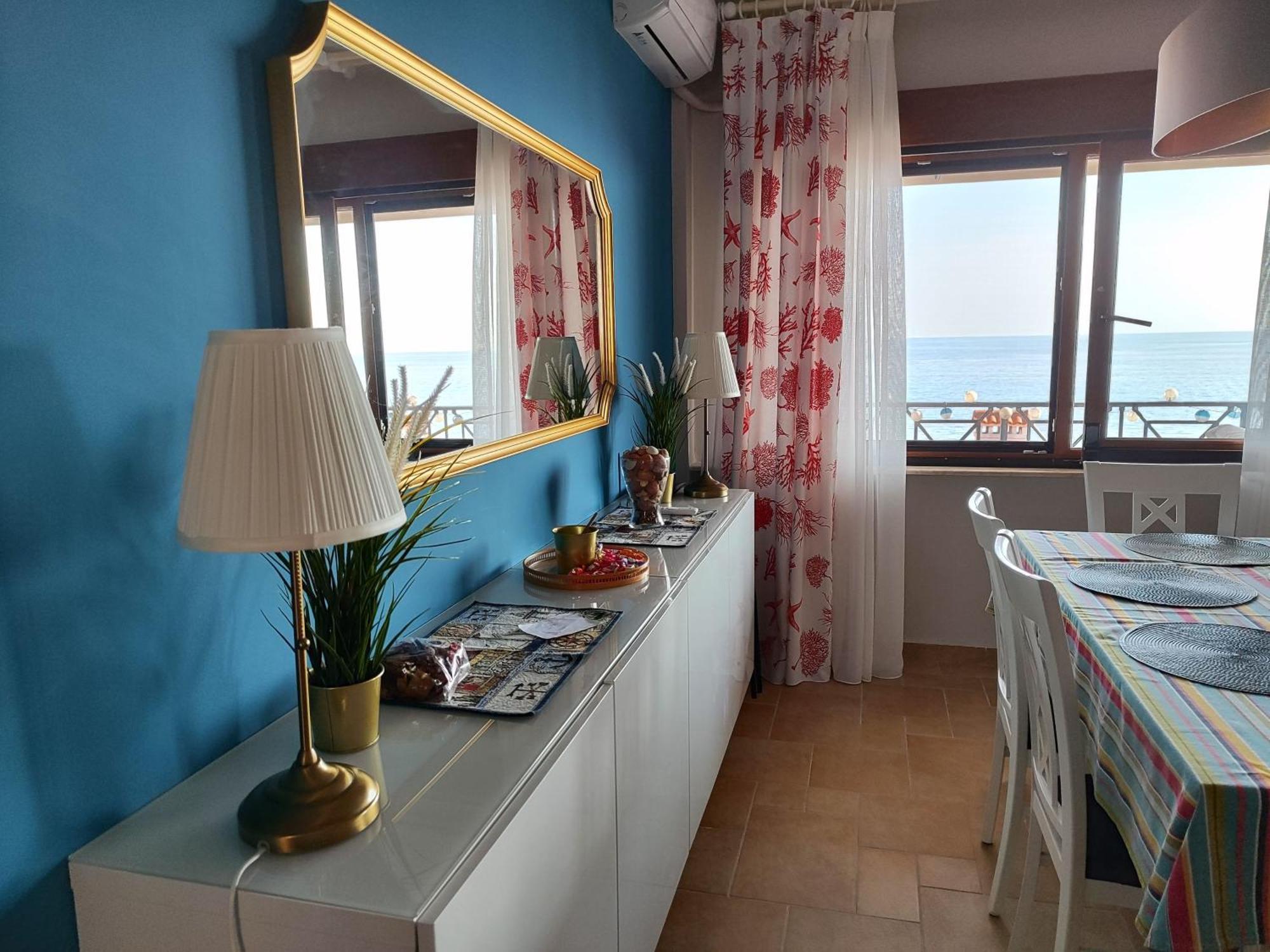 Navy Blue Apartment Nea Skioni Exterior foto