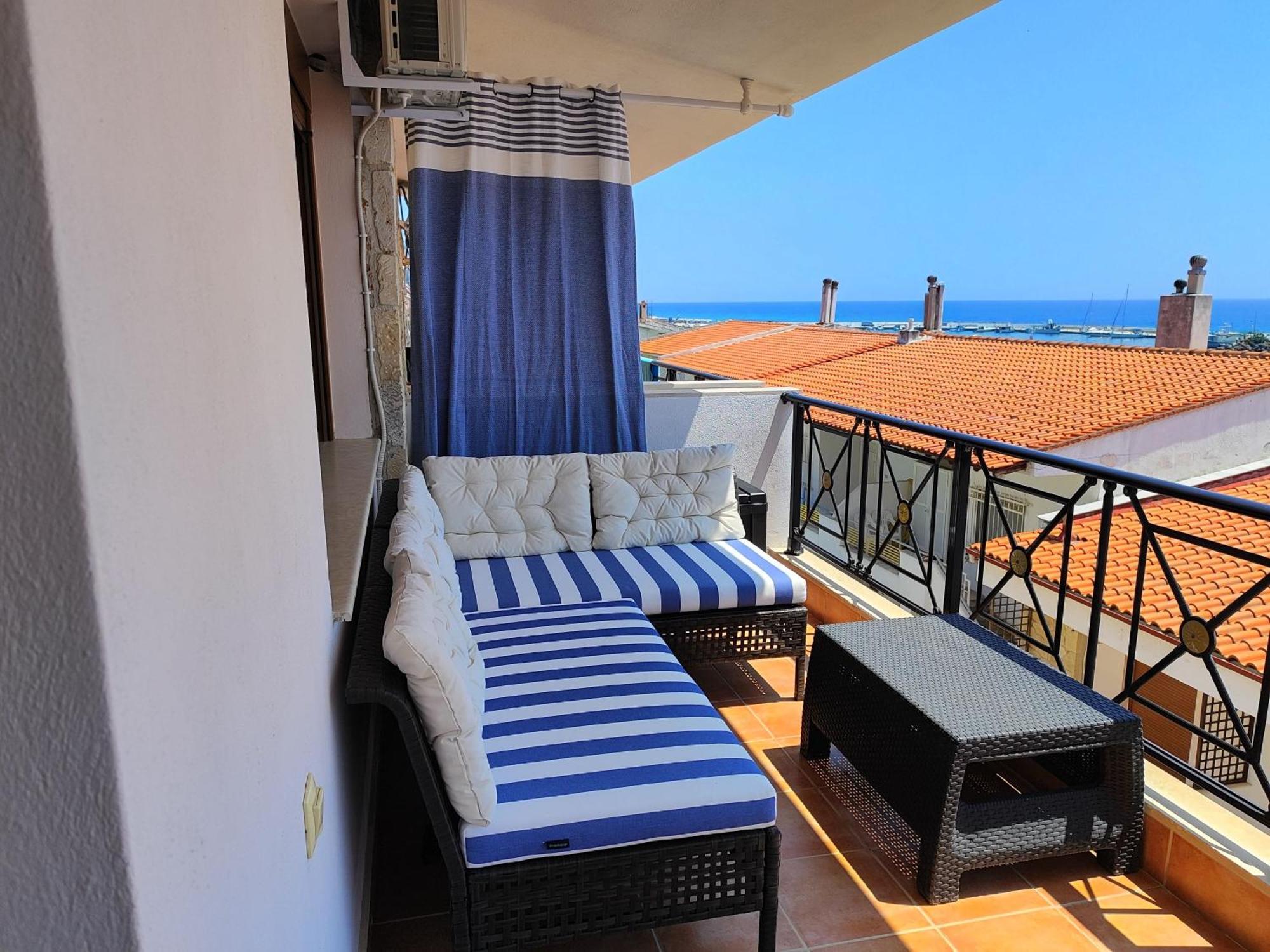 Navy Blue Apartment Nea Skioni Exterior foto